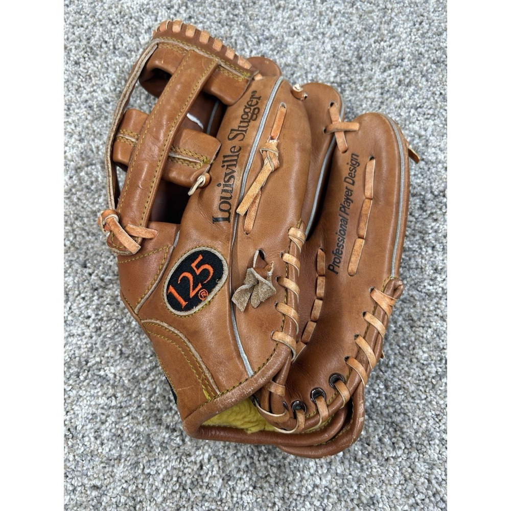 Louisville Slugger 125 Series G125-8 Premium Leather RHT Glove, Made In Japan